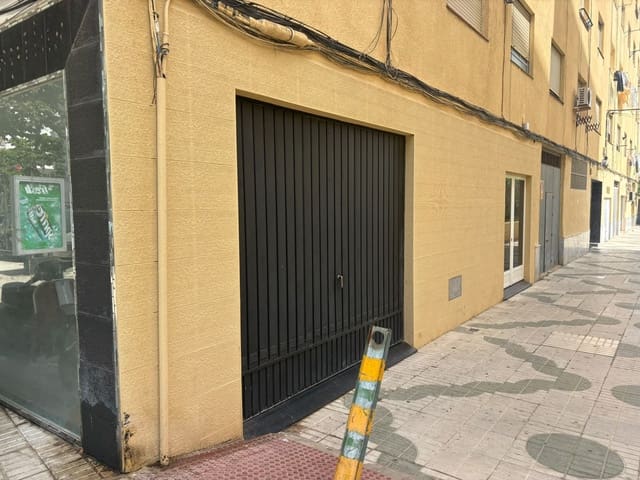 Comercial para venda em Almuñécar com garagem - 159 900 € (Ref: 10037702)