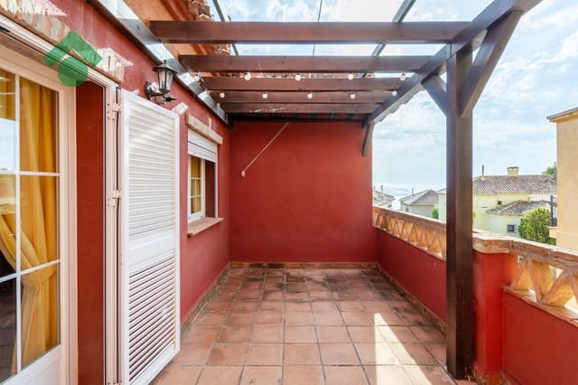 2 bedroom Terraced Villa for sale in Almuñécar with garage - € 235,000 (Ref: 10148188)