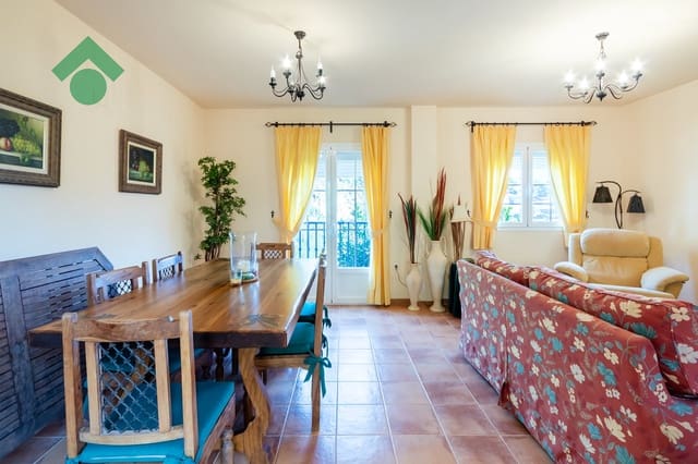 2 bedroom Terraced Villa for sale in Almuñécar with garage - € 235,000 (Ref: 10148188)