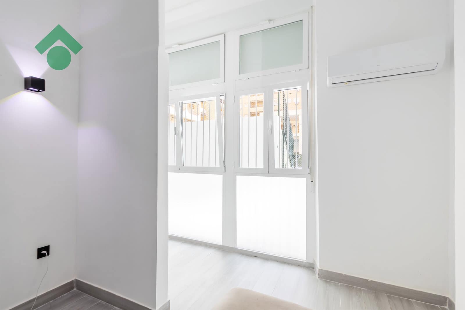 1 soveværelse Lejlighed til salg i Almunecar med swimmingpool - € 219.900 (Ref: 10160787)
