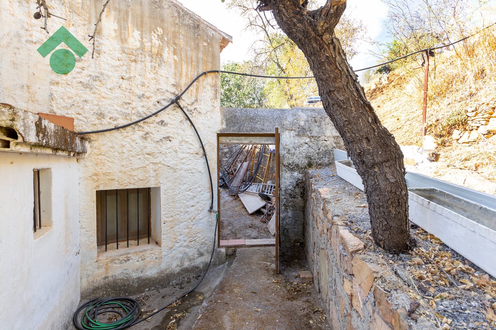 Finca/Casa Rural de 4 habitaciones en Almuñécar en venta con garaje - 99.900 € (Ref: 10165579)