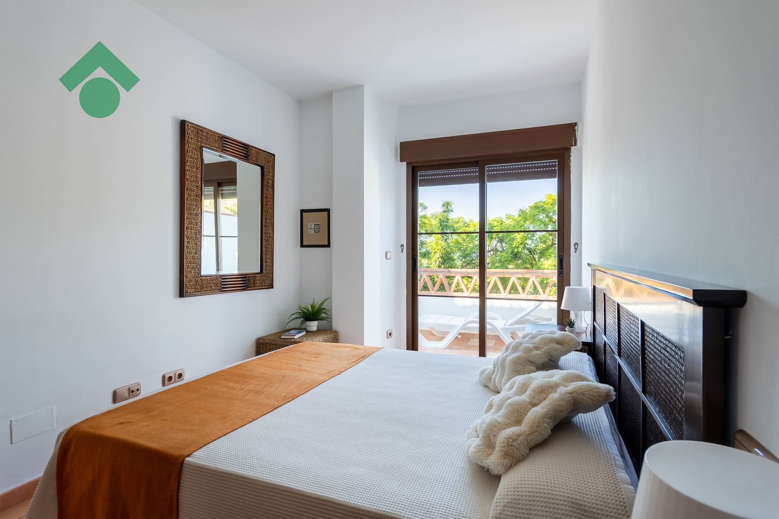 1 soverom Leilighet til leie i Almunecar med svømmebasseng - € 800 (Ref: 10173026)