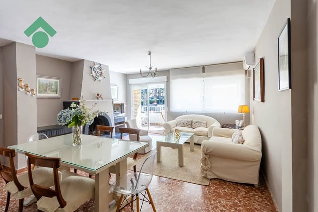 4 chambre Appartement à vendre à Almuñécar avec garage - 389 900 € (Ref: 10182377)