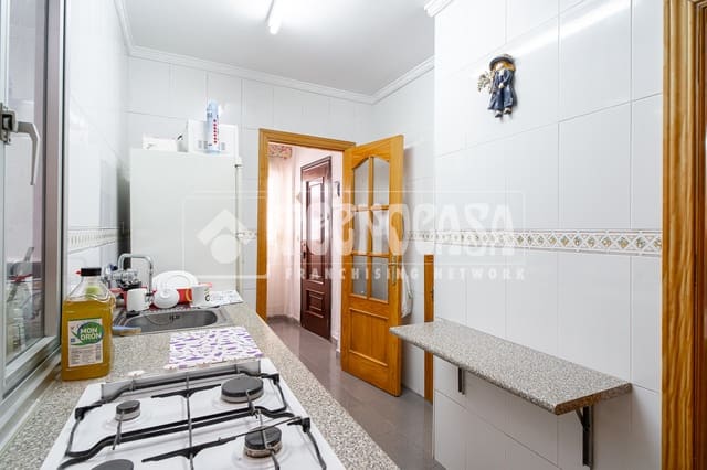 5 soveværelse Byhus til salg i Torre del Mar, Vélez-Málaga - € 469.900 (Ref: 8402704)