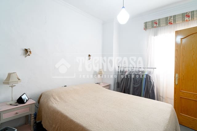 5 soveværelse Byhus til salg i Torre del Mar, Vélez-Málaga - € 469.900 (Ref: 8402704)