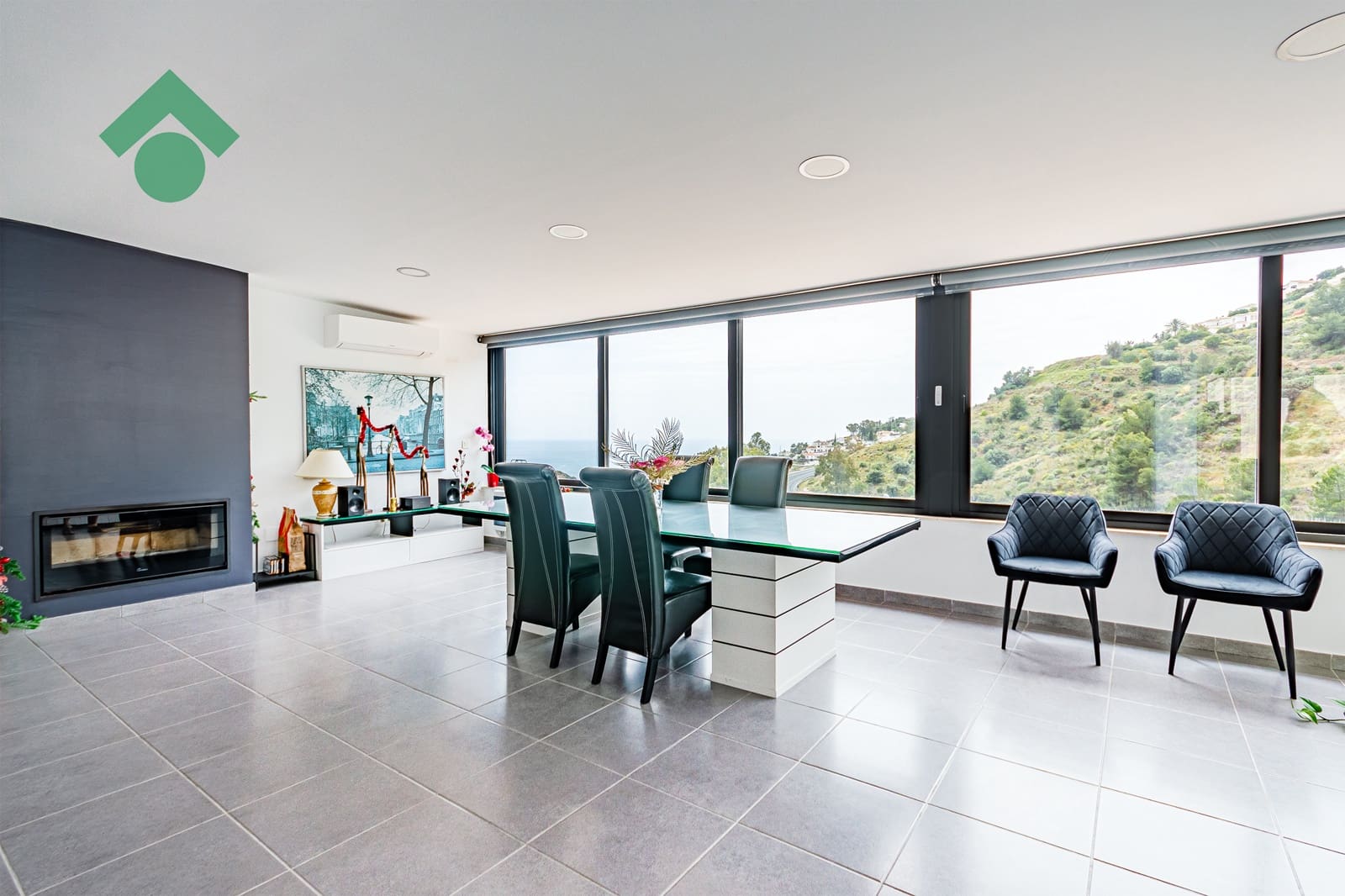 3 soveværelse Villa til salg i Almunecar med swimmingpool - € 449.900 (Ref: 8969757)