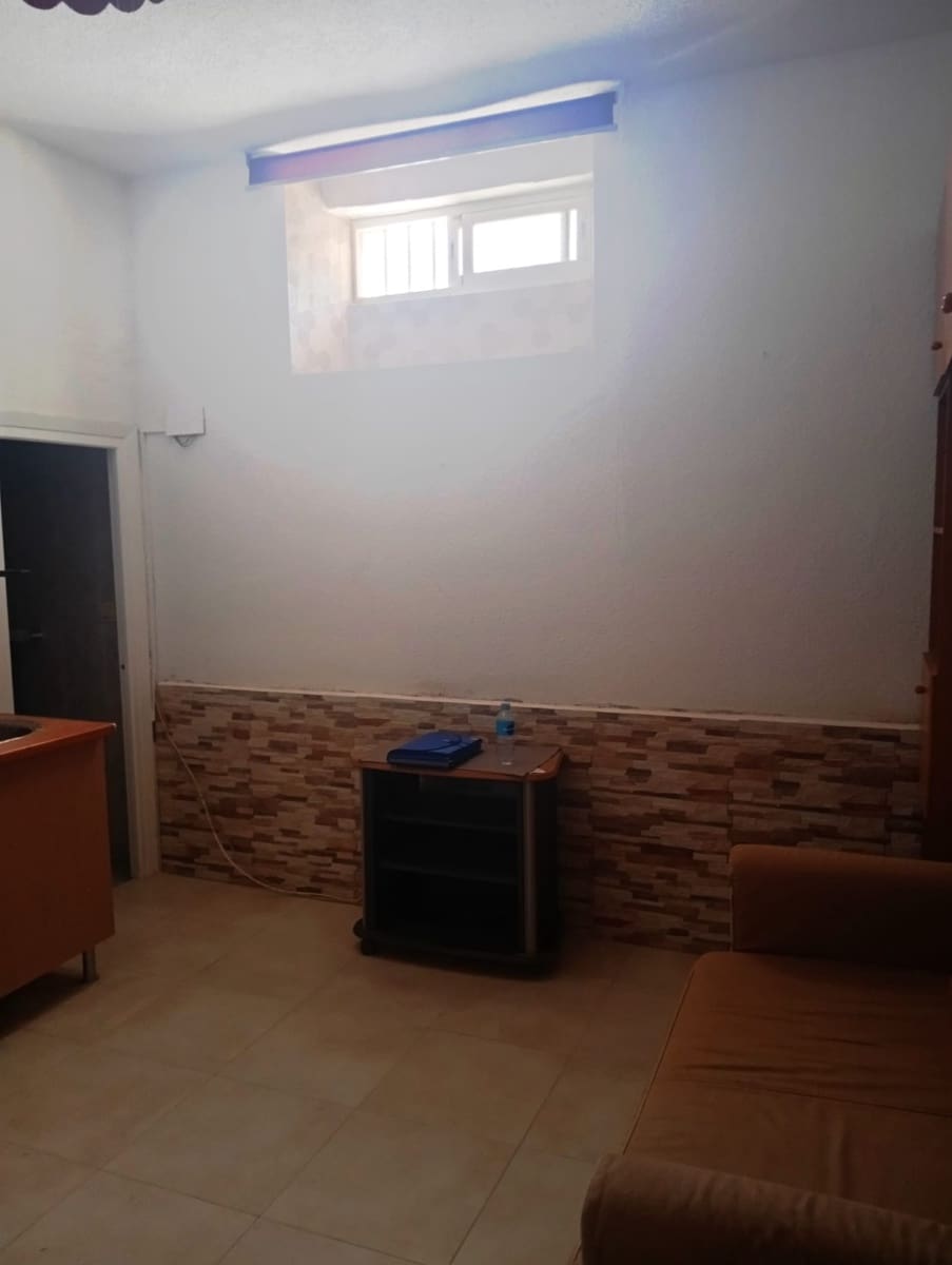 Garage til salg i Almunecar - € 29.900 (Ref: 9161865)