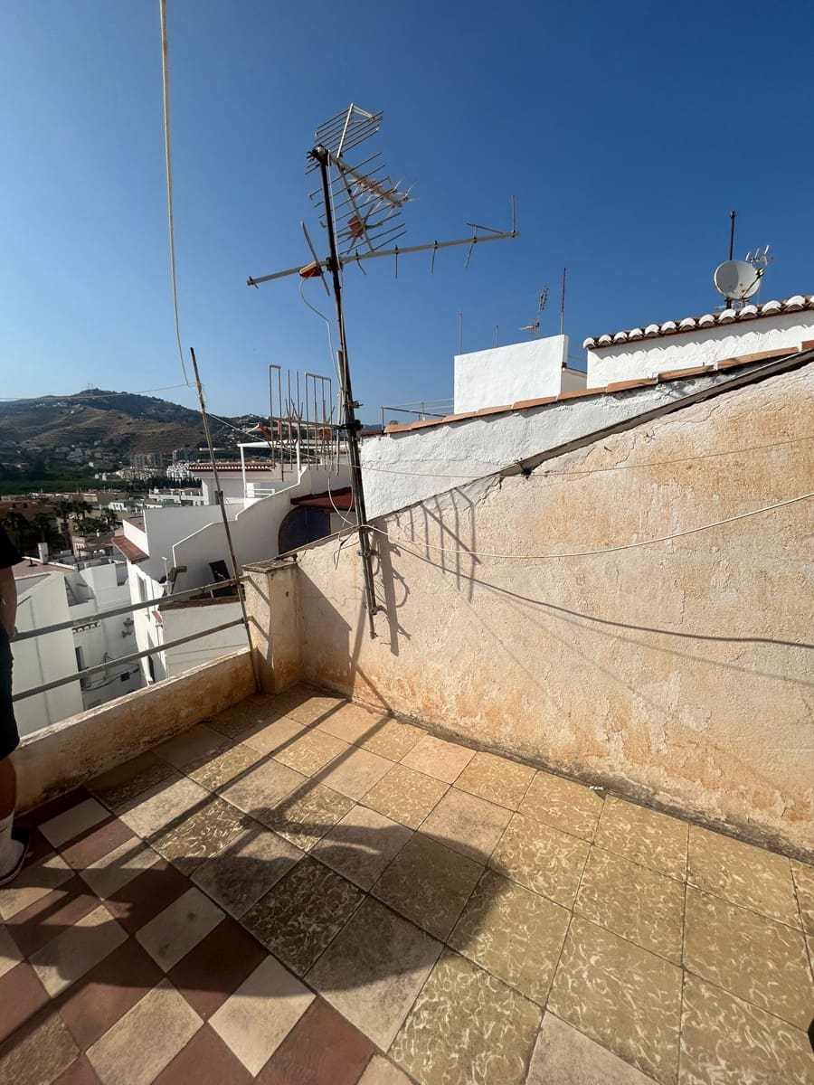 4 soveværelse Byhus til salg i Almunecar - € 55.000 (Ref: 9163222)