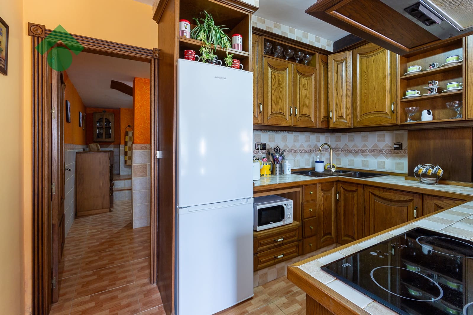 2 soverom Leilighet til salgs i Almunecar med svømmebasseng garasje - € 189 900 (Ref: 9168872)