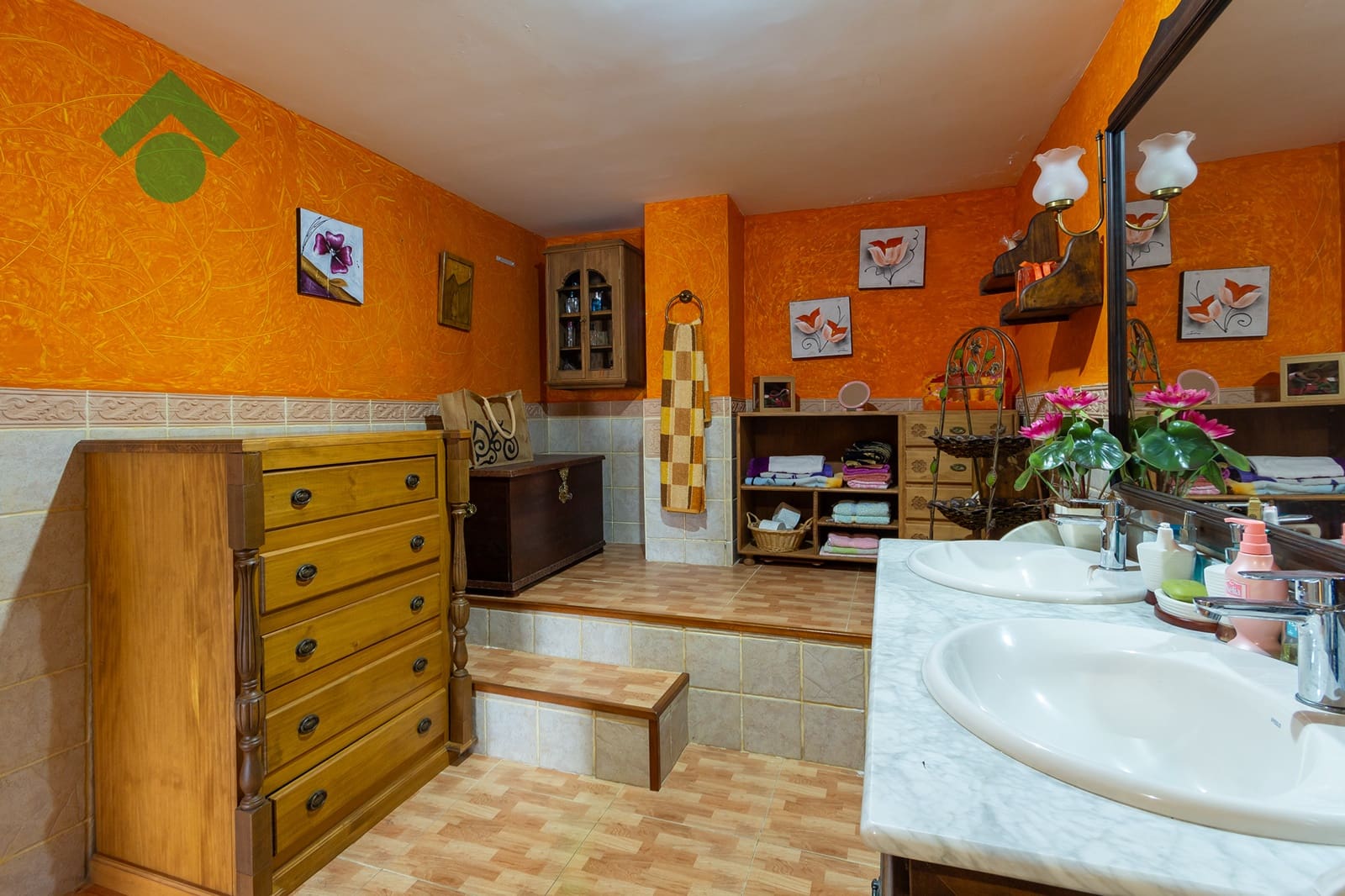 2 soverom Leilighet til salgs i Almunecar med svømmebasseng garasje - € 189 900 (Ref: 9168872)