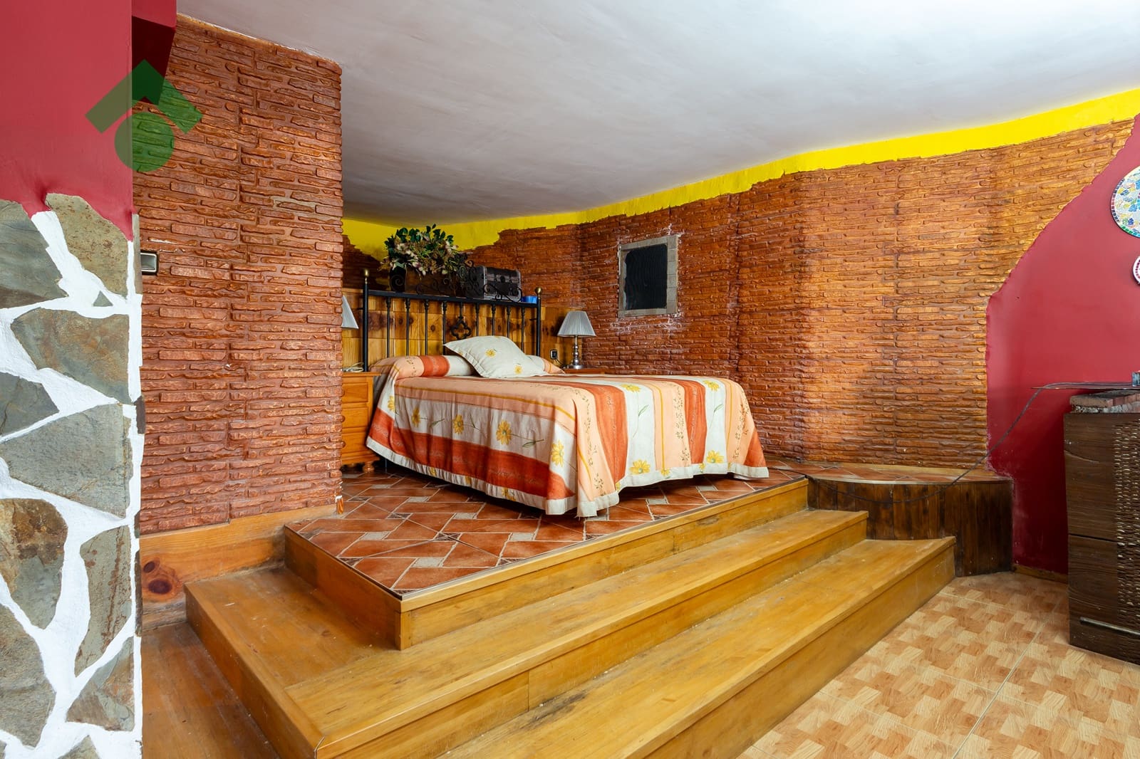 2 soverom Leilighet til salgs i Almunecar med svømmebasseng garasje - € 189 900 (Ref: 9168872)