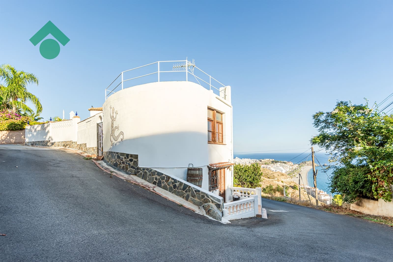 7 soverom Villa til salgs i Almunecar med svømmebasseng garasje - € 590 000 (Ref: 9344090)