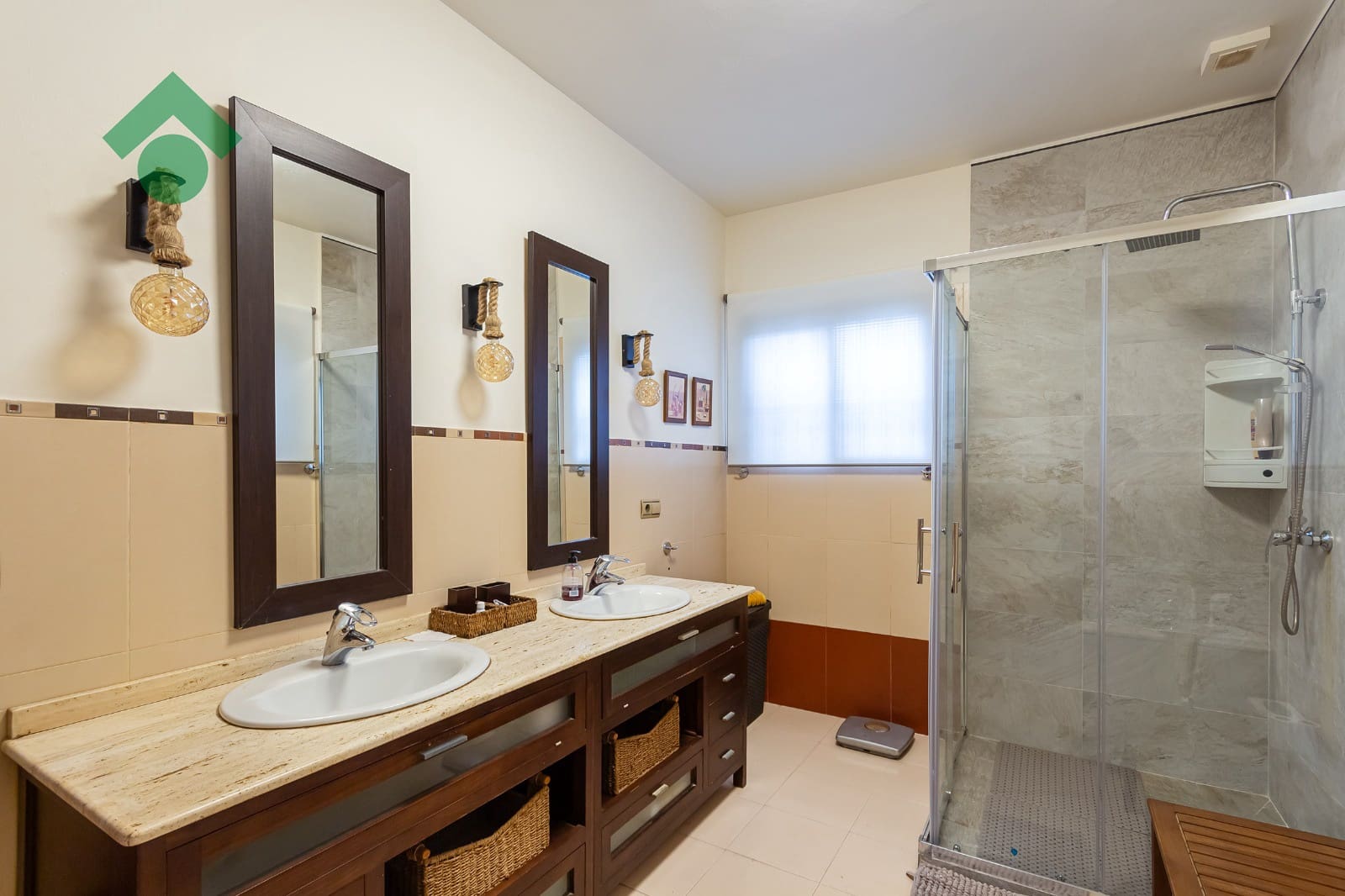 6 soverom Leilighet til salgs i Almunecar med svømmebasseng garasje - € 899 000 (Ref: 9344091)