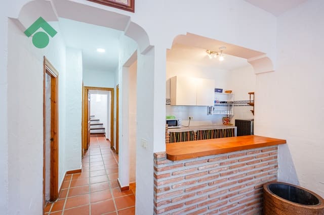 3 makuuhuone Omakotitalo myytävänä paikassa La Herradura, Almuñécar mukana uima-altaan 
autotalli - 379 900 € (Ref: 9352992)