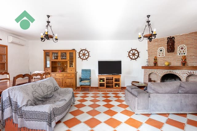 3 makuuhuone Omakotitalo myytävänä paikassa La Herradura, Almuñécar mukana uima-altaan 
autotalli - 379 900 € (Ref: 9352992)