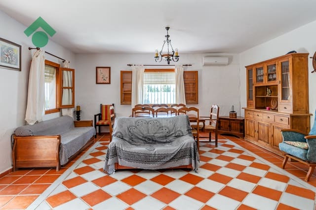 3 makuuhuone Omakotitalo myytävänä paikassa La Herradura, Almuñécar mukana uima-altaan 
autotalli - 379 900 € (Ref: 9352992)