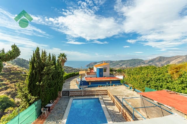 3 makuuhuone Omakotitalo myytävänä paikassa La Herradura, Almuñécar mukana uima-altaan 
autotalli - 379 900 € (Ref: 9352992)