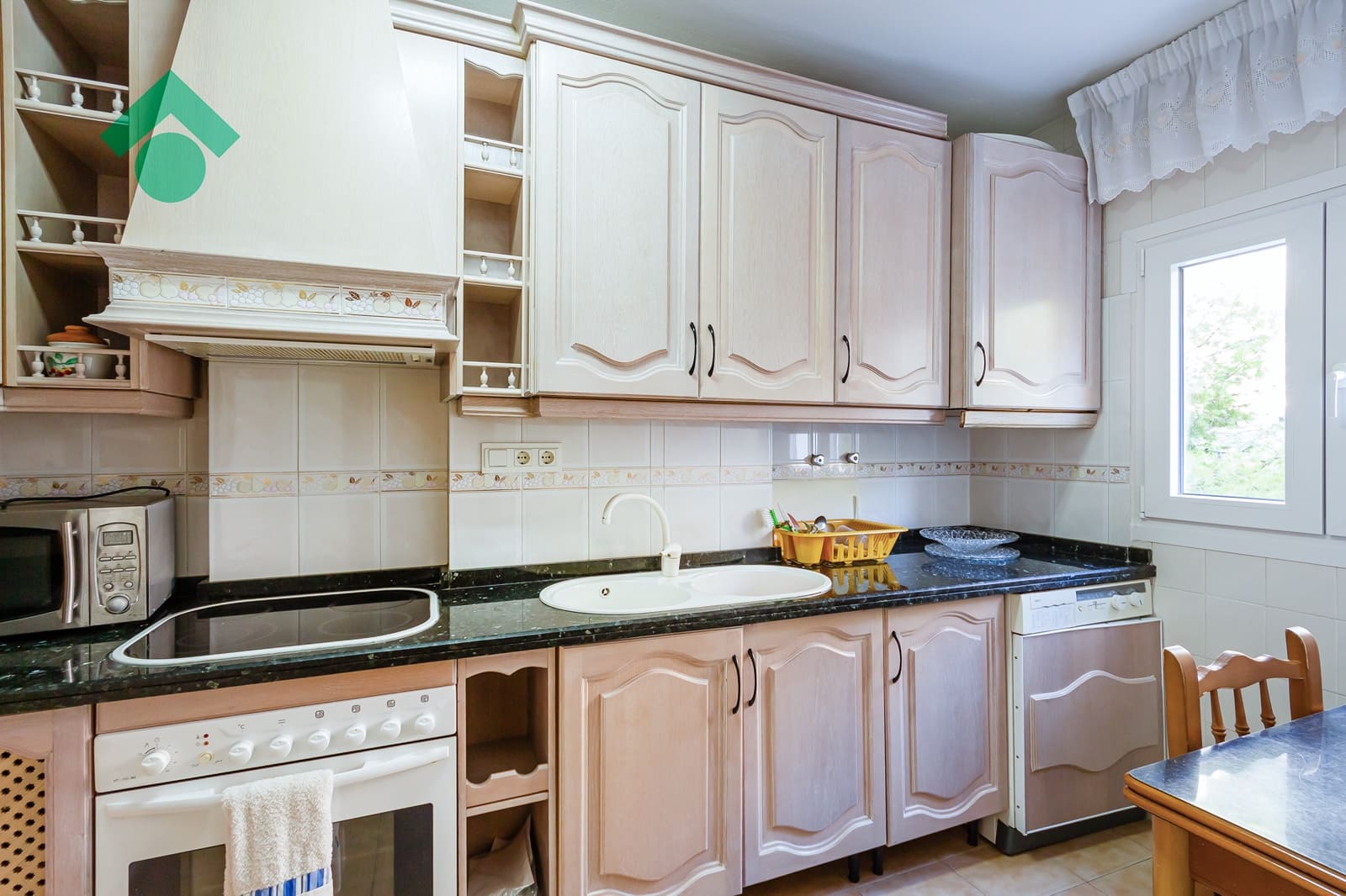 4 soveværelse Lejlighed til salg i Almunecar - € 449.900 (Ref: 9365990)