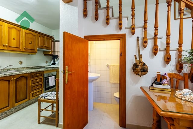 4 makuuhuone Rivitalo myytävänä paikassa Almuñécar - 199 900 € (Ref: 9606997)