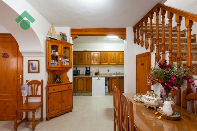 4 makuuhuone Rivitalo myytävänä paikassa Almuñécar - 199 900 € (Ref: 9606997)