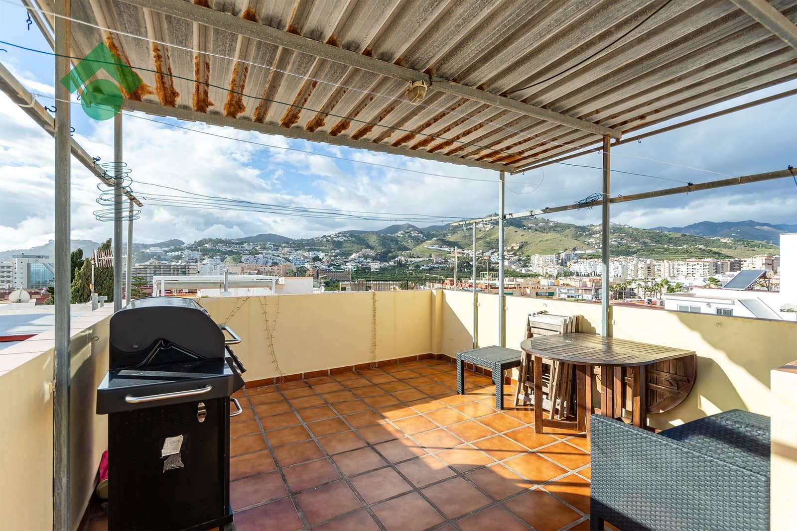 4 bedroom Terraced Villa for sale in Almunecar - € 189,900 (Ref: 9606997)