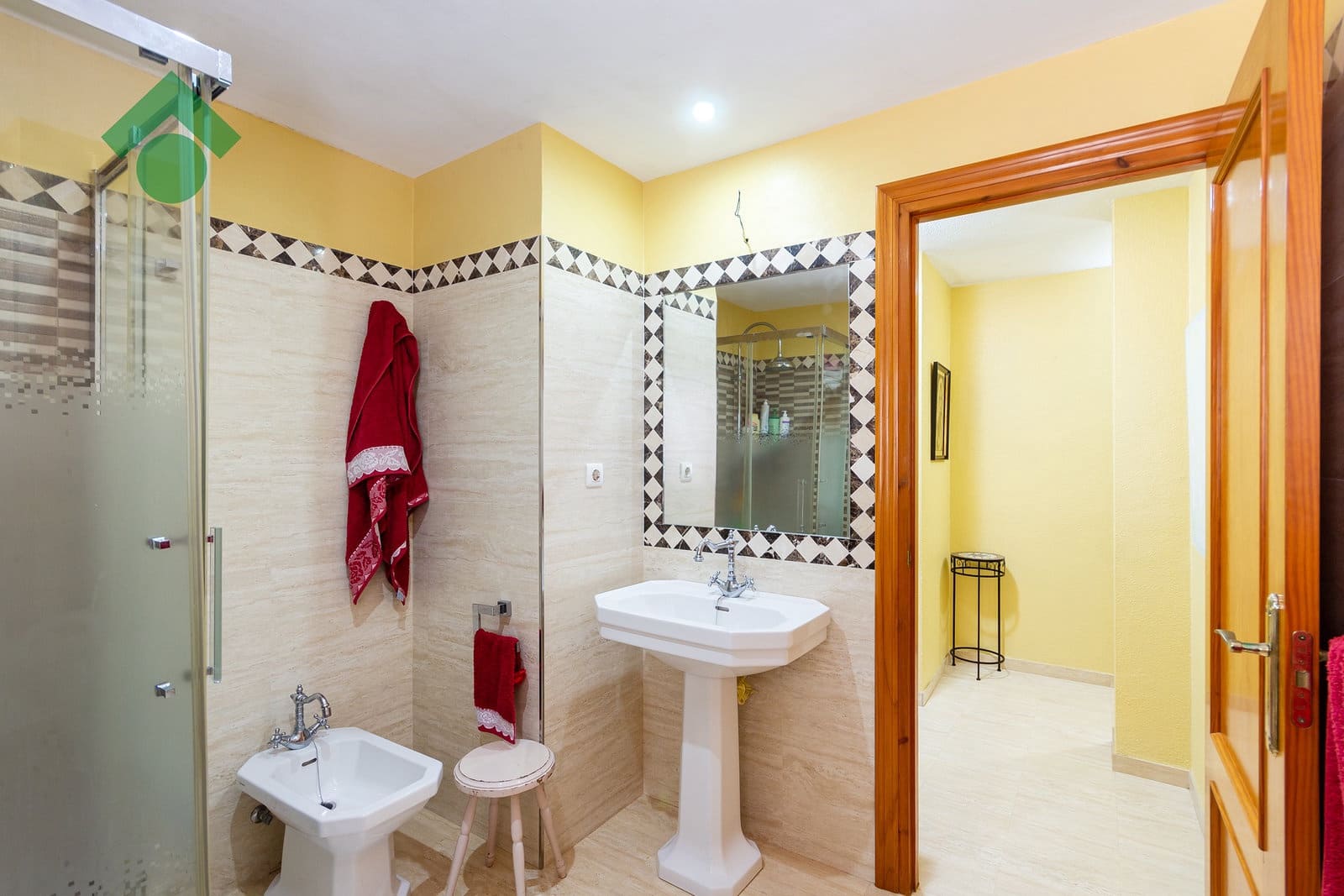 4 bedroom Terraced Villa for sale in Almunecar - € 189,900 (Ref: 9606997)