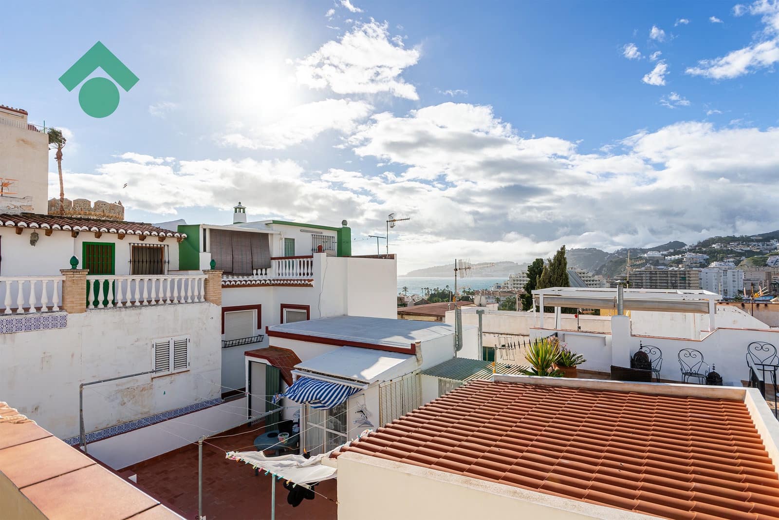 4 bedroom Terraced Villa for sale in Almunecar - € 189,900 (Ref: 9606997)