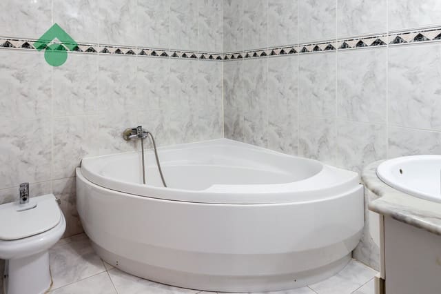 3 sypialnia Apartament na sprzedaż w Almuñécar - 149 900 € (Ref: 9645817)