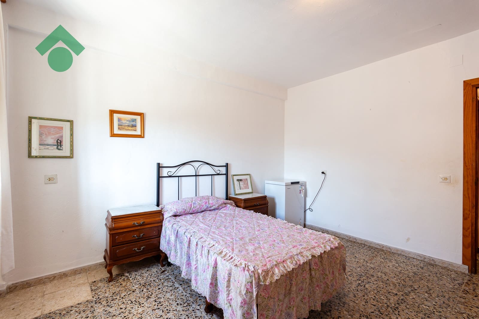 Chalet de 6 habitaciones en Almuñécar en venta con garaje - 499.900 € (Ref: 9645818)