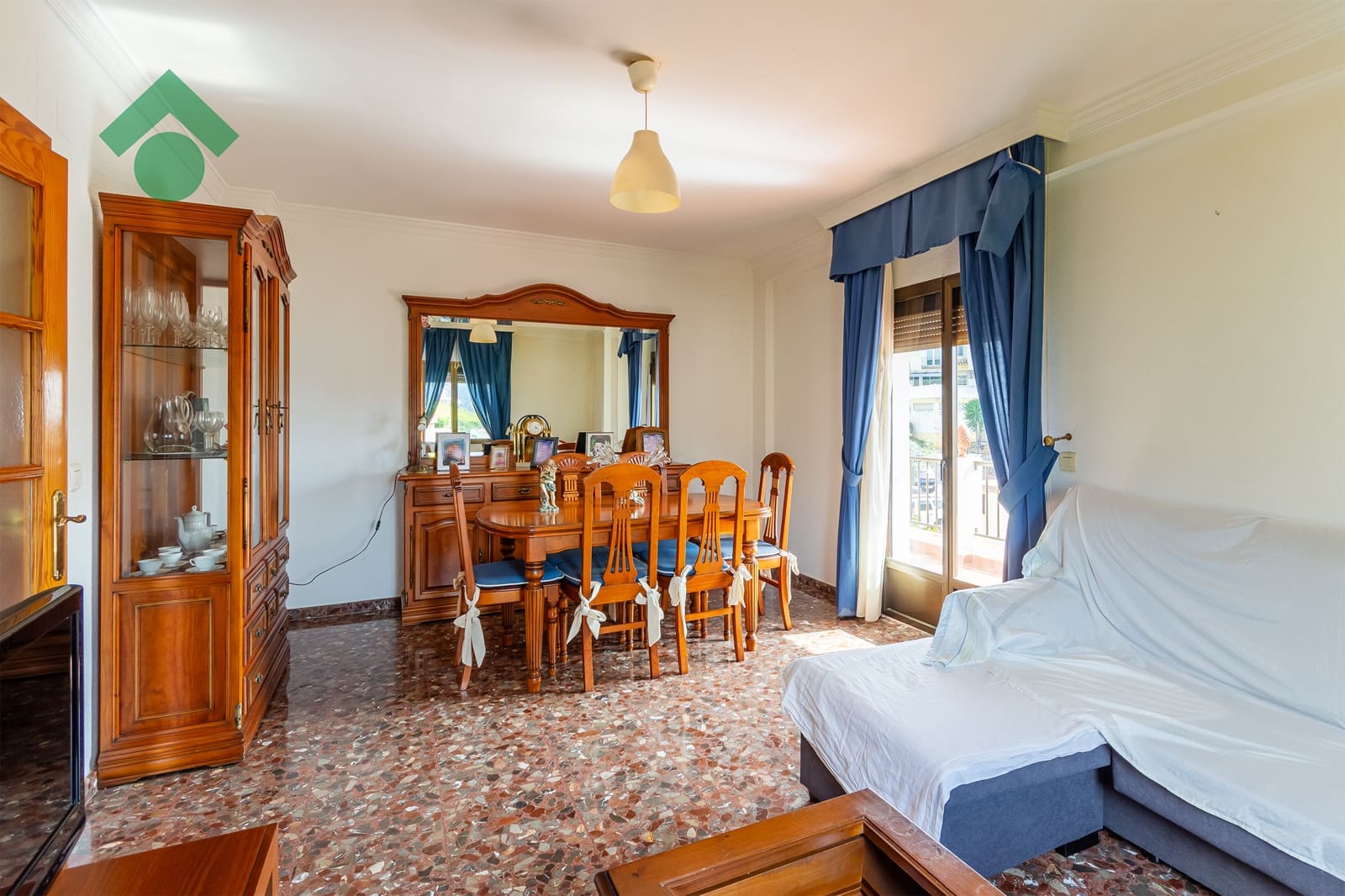 Chalet de 6 habitaciones en Almuñécar en venta con garaje - 499.900 € (Ref: 9645818)