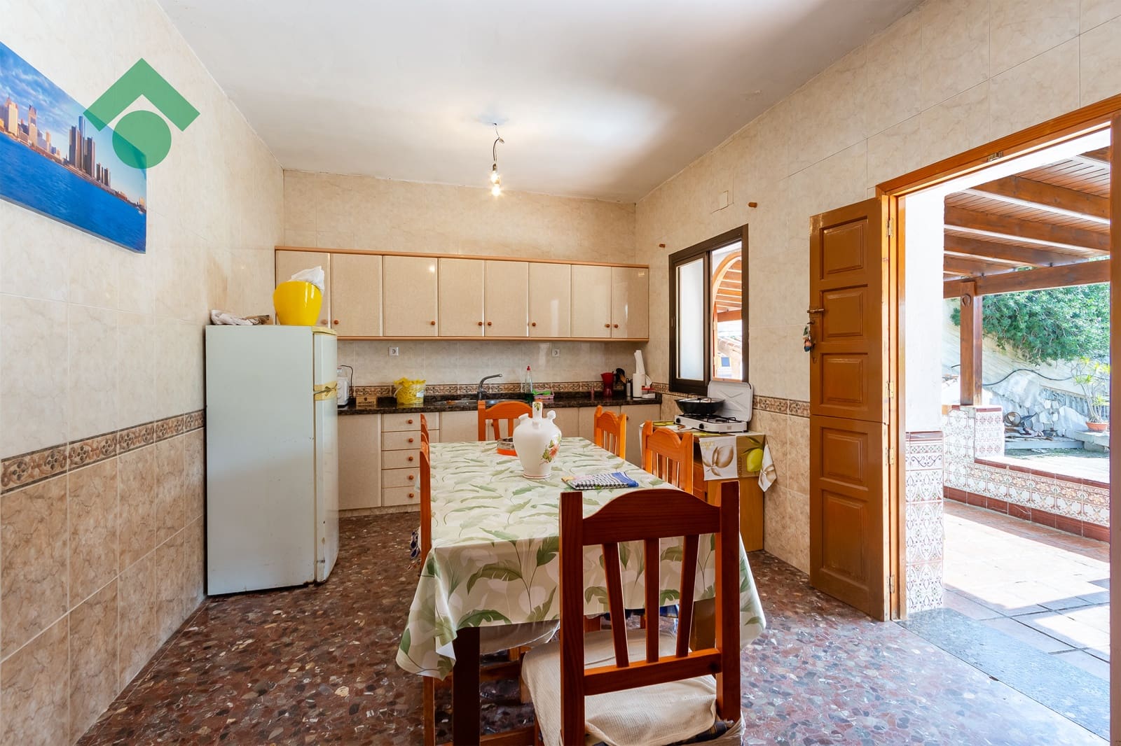 Chalet de 6 habitaciones en Almuñécar en venta con garaje - 499.900 € (Ref: 9645818)