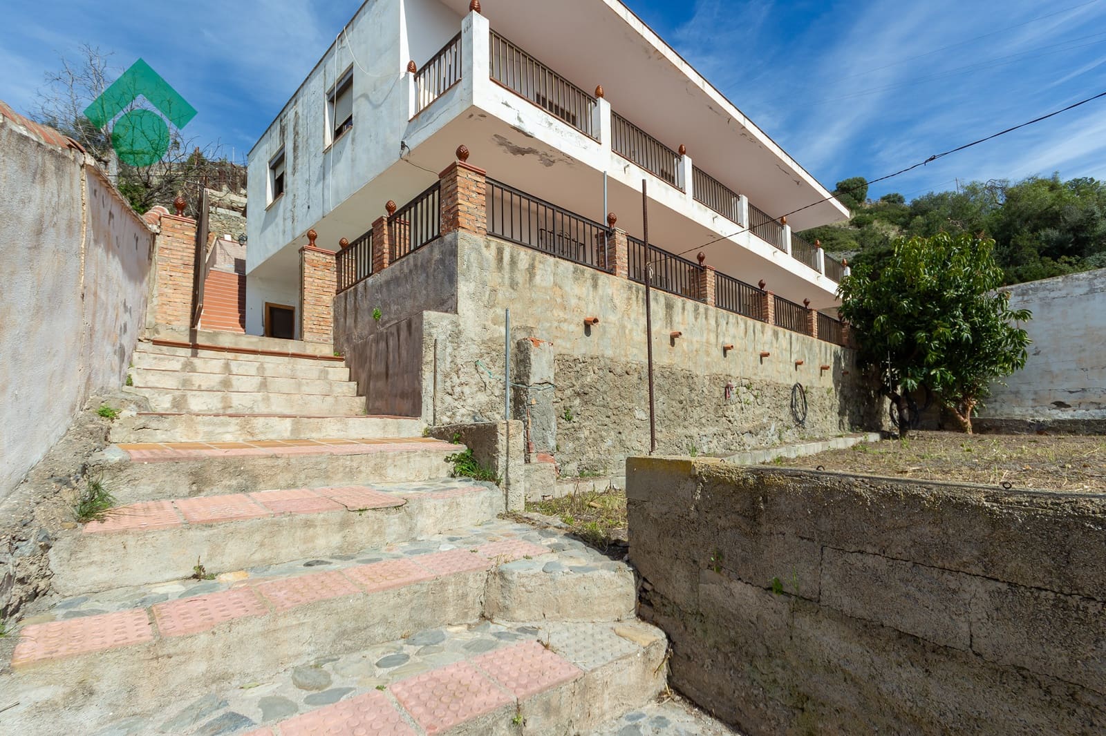 Chalet de 6 habitaciones en Almuñécar en venta con garaje - 499.900 € (Ref: 9645818)