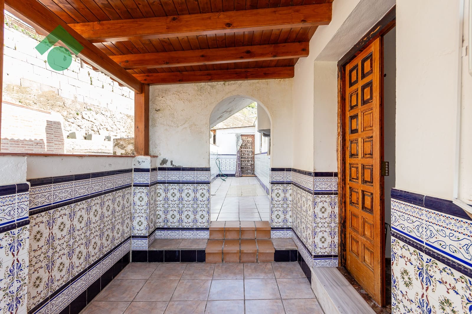 Chalet de 6 habitaciones en Almuñécar en venta con garaje - 499.900 € (Ref: 9645818)