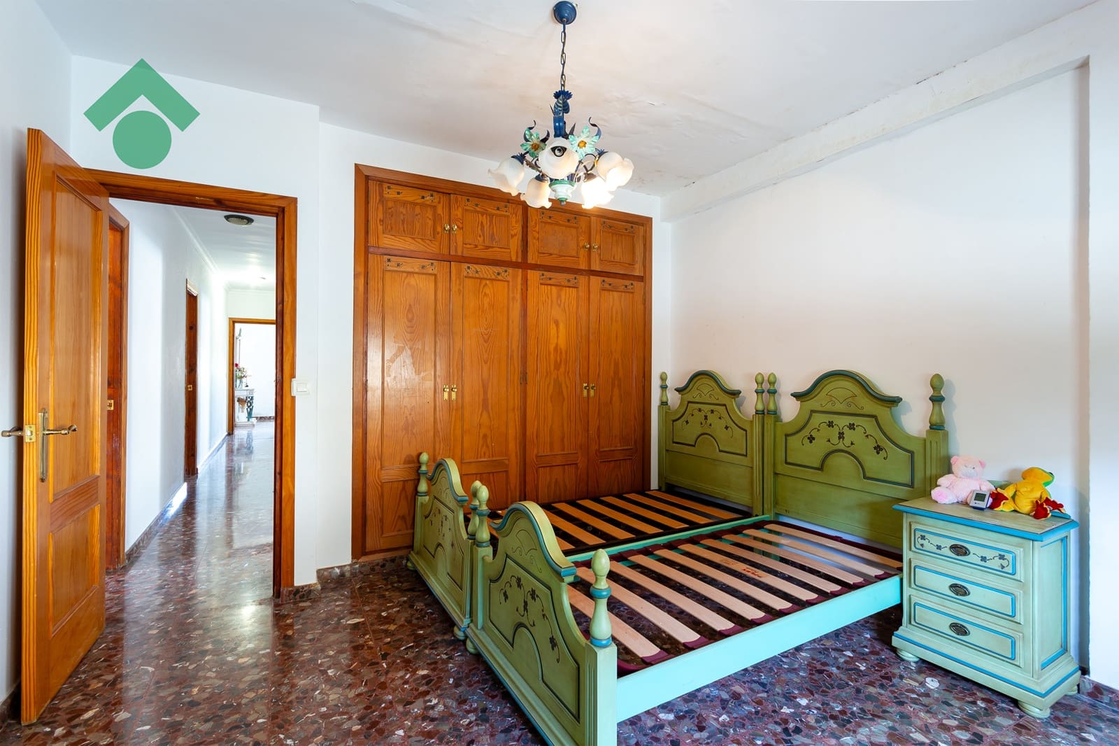 Chalet de 6 habitaciones en Almuñécar en venta con garaje - 499.900 € (Ref: 9645818)