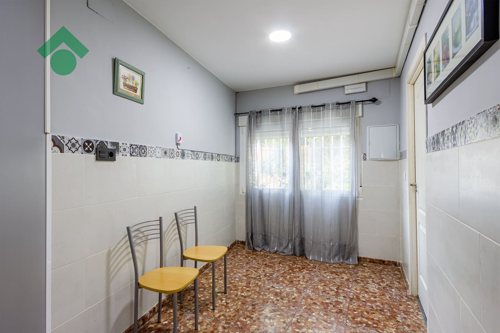 2 soverom Kommersiell til salgs i Almunecar - € 185 000 (Ref: 9797521)