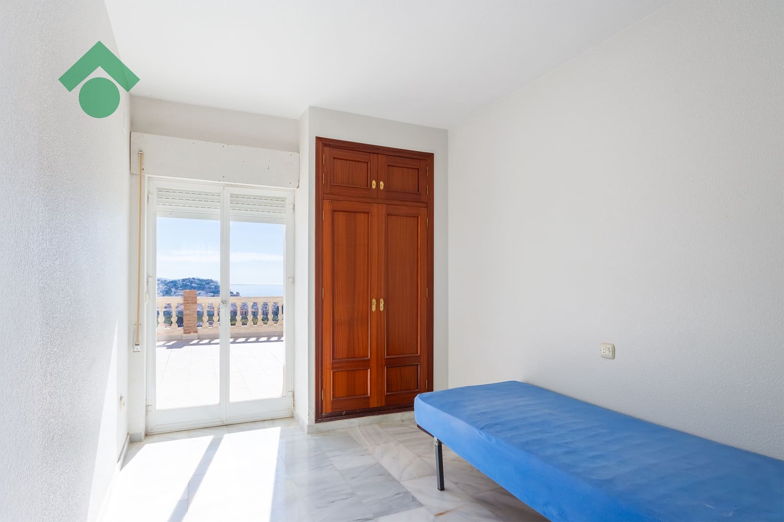 3 quarto Moradia em Banda para venda em Almunecar com piscina garagem - 399 900 € (Ref: 9807017)