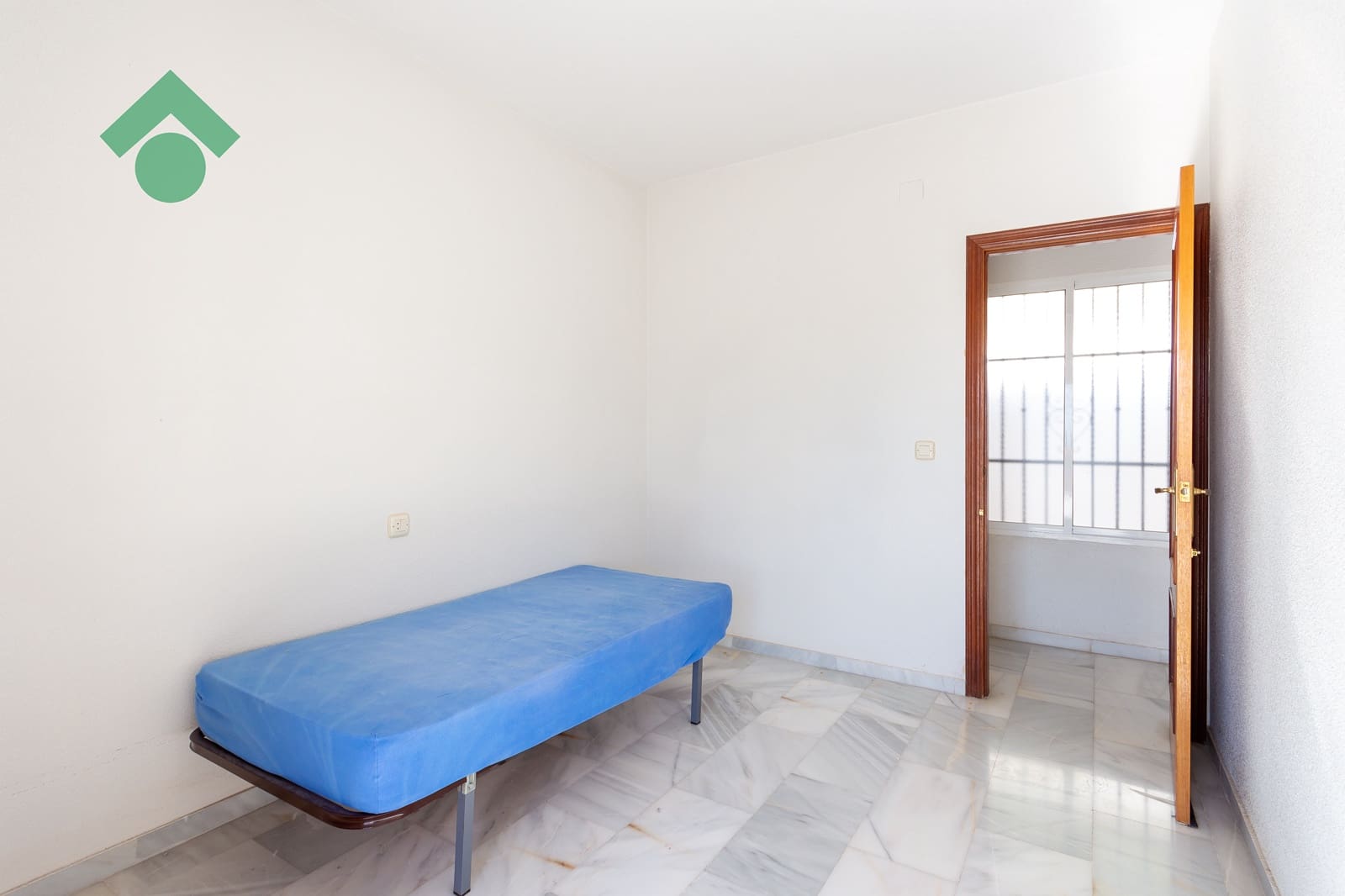 3 quarto Moradia em Banda para venda em Almunecar com piscina garagem - 399 900 € (Ref: 9807017)