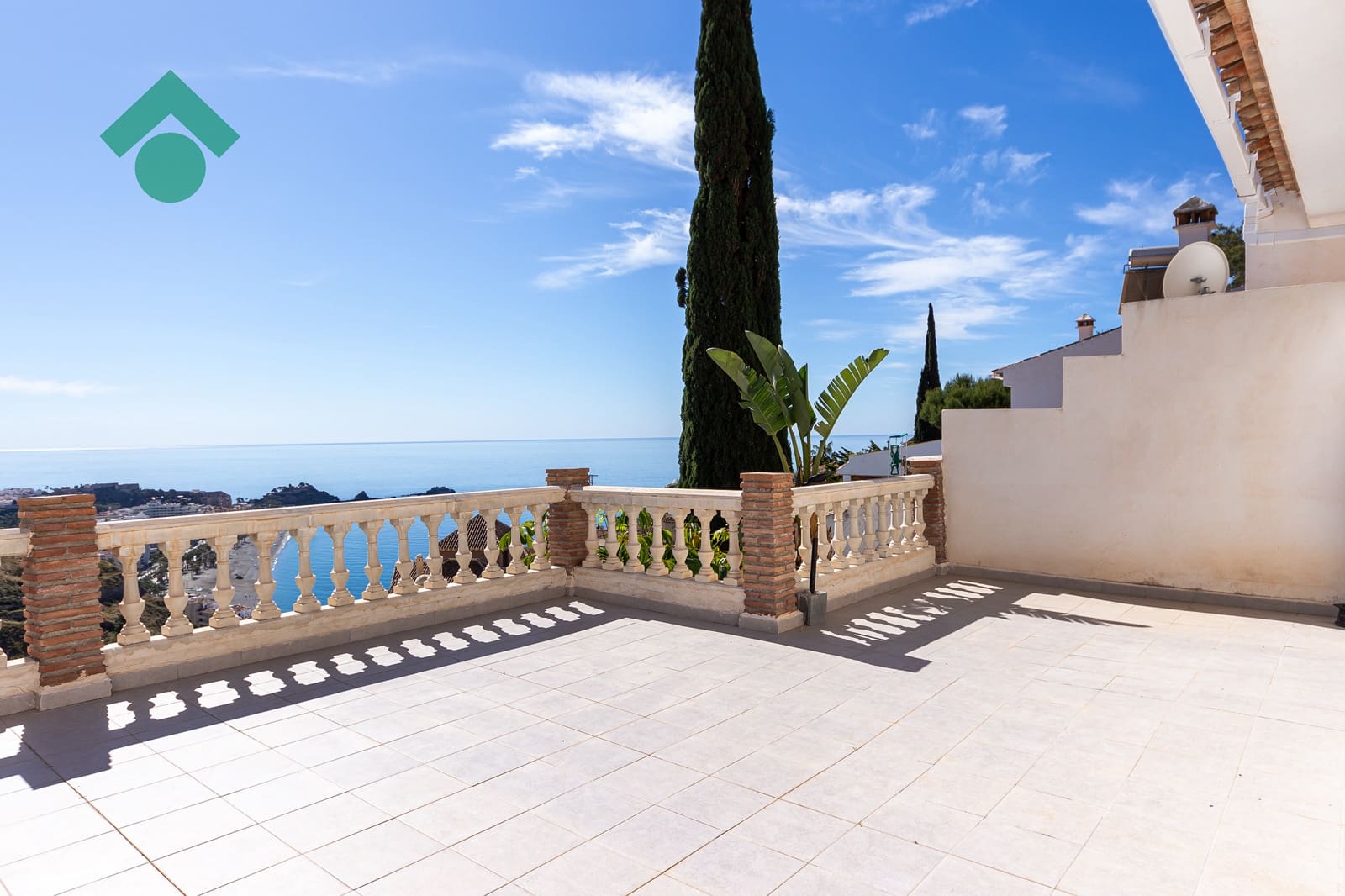 3 quarto Moradia em Banda para venda em Almunecar com piscina garagem - 399 900 € (Ref: 9807017)