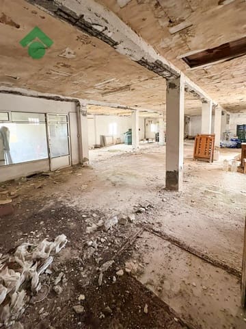 7 sovrum Hus till salu i Almuñécar med garage - 219 900 € (Ref: 9807168)