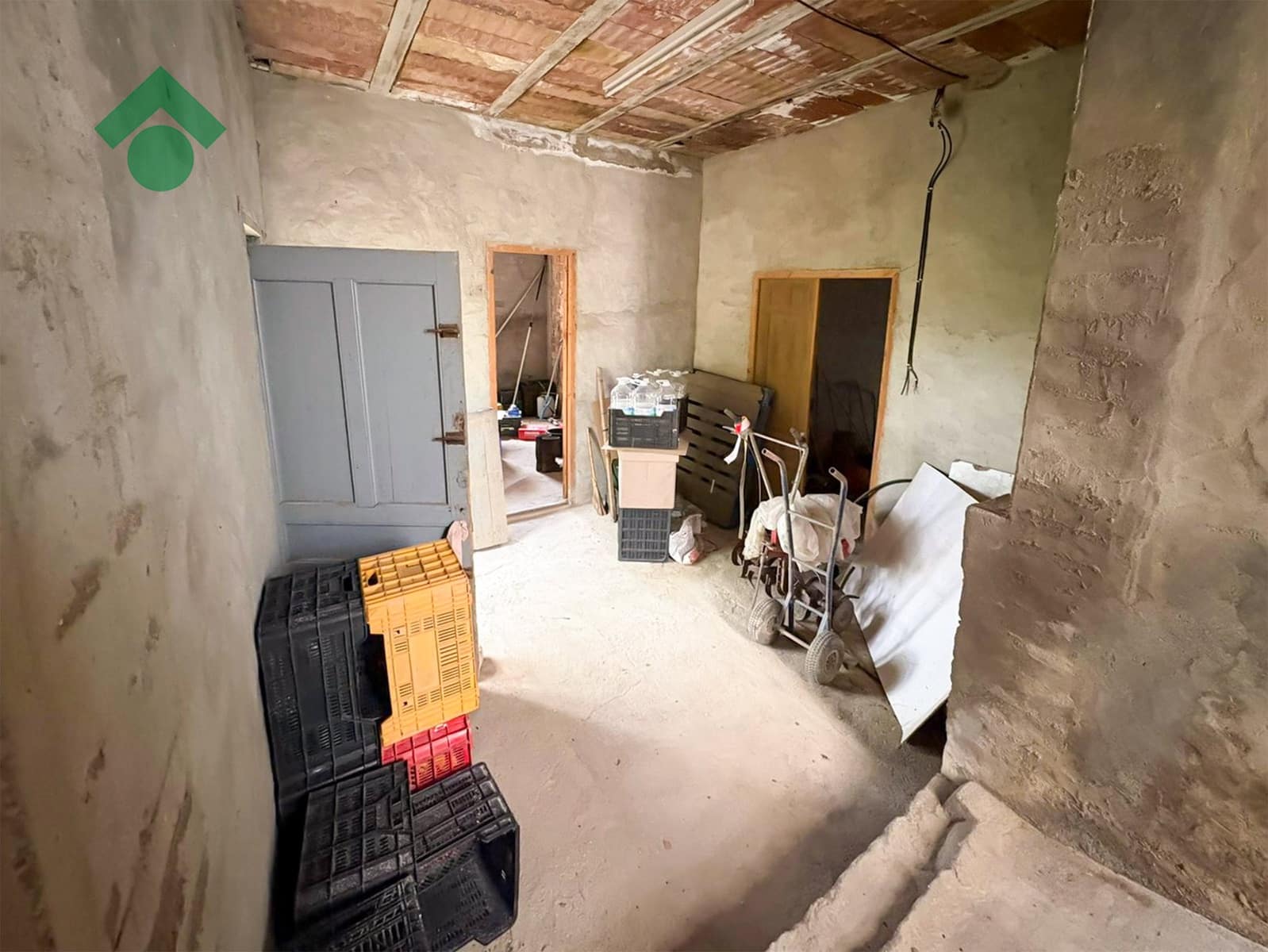 7 bedroom Townhouse for sale in Almunecar with garage - € 219,900 (Ref: 9807168)