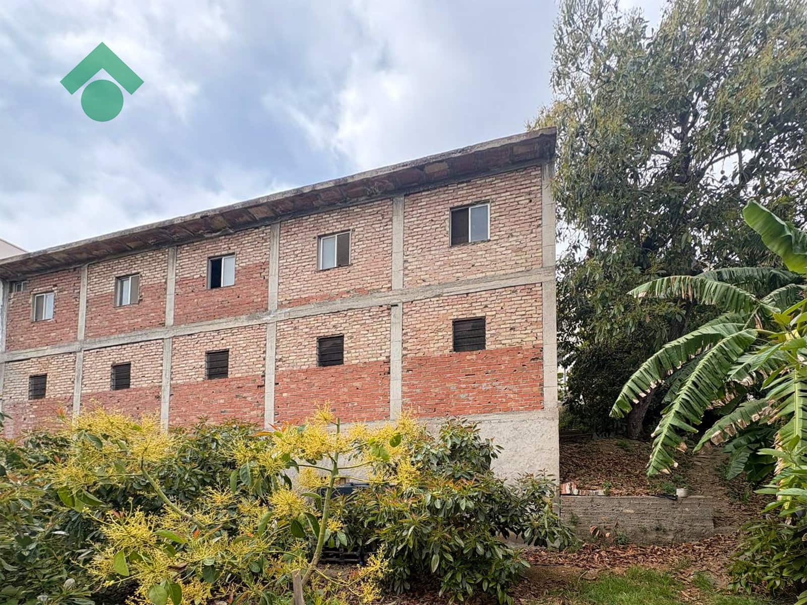 7 bedroom Townhouse for sale in Almunecar with garage - € 219,900 (Ref: 9807168)