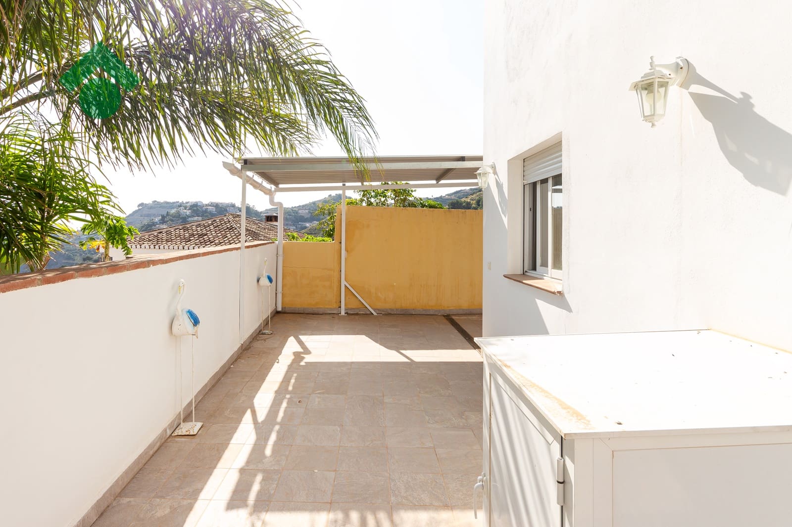 2 bedroom Villa for sale in Almunecar with garage - € 239,900 (Ref: 9818614)