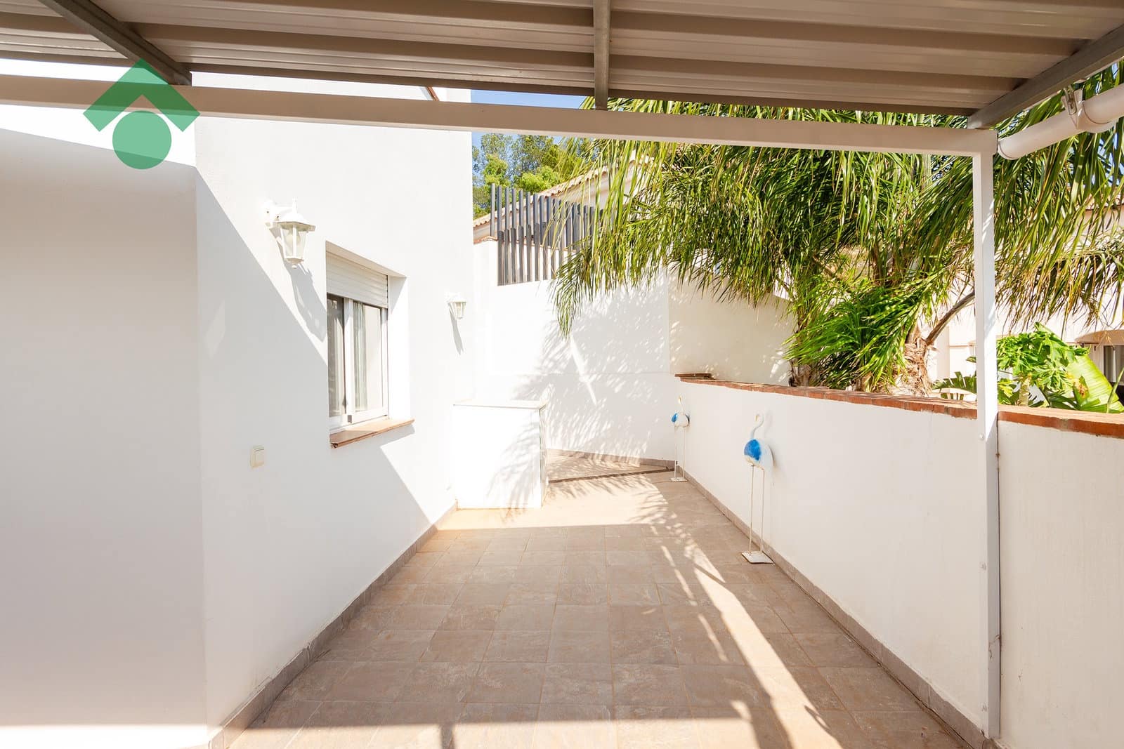 2 bedroom Villa for sale in Almunecar with garage - € 239,900 (Ref: 9818614)