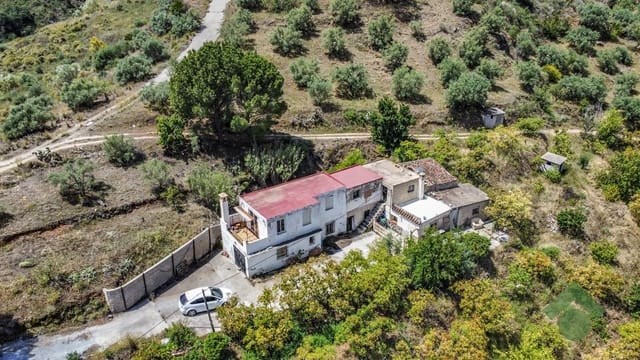 5 soveværelse Finca/Landehus til salg i Almuñécar med garage - € 129.900 (Ref: 9830386)