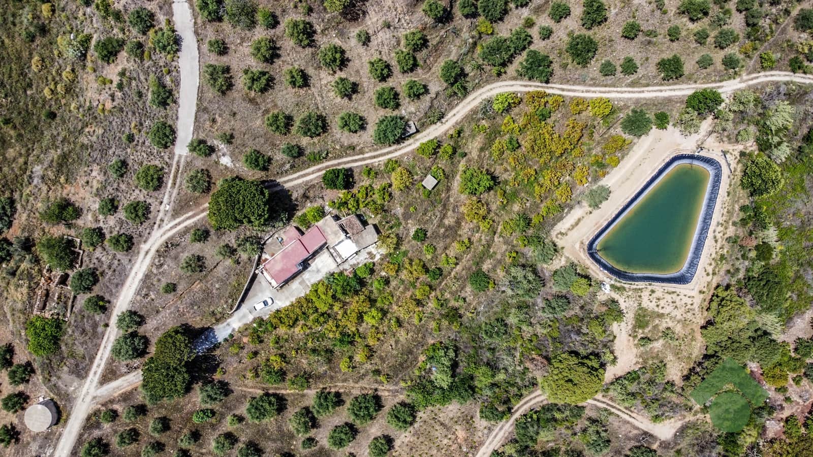 5 bedroom Finca/Country House for sale in Almunecar with garage - € 129,900 (Ref: 9830386)