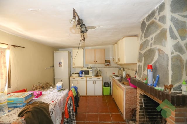 5 soveværelse Finca/Landehus til salg i Almuñécar med garage - € 129.900 (Ref: 9830386)