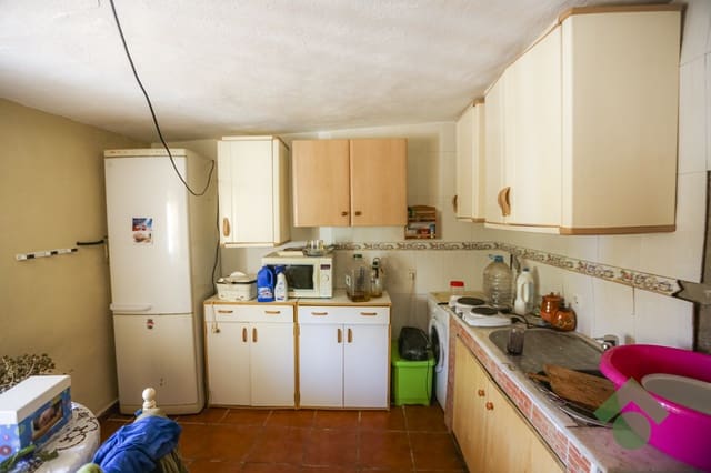 5 soveværelse Finca/Landehus til salg i Almuñécar med garage - € 129.900 (Ref: 9830386)