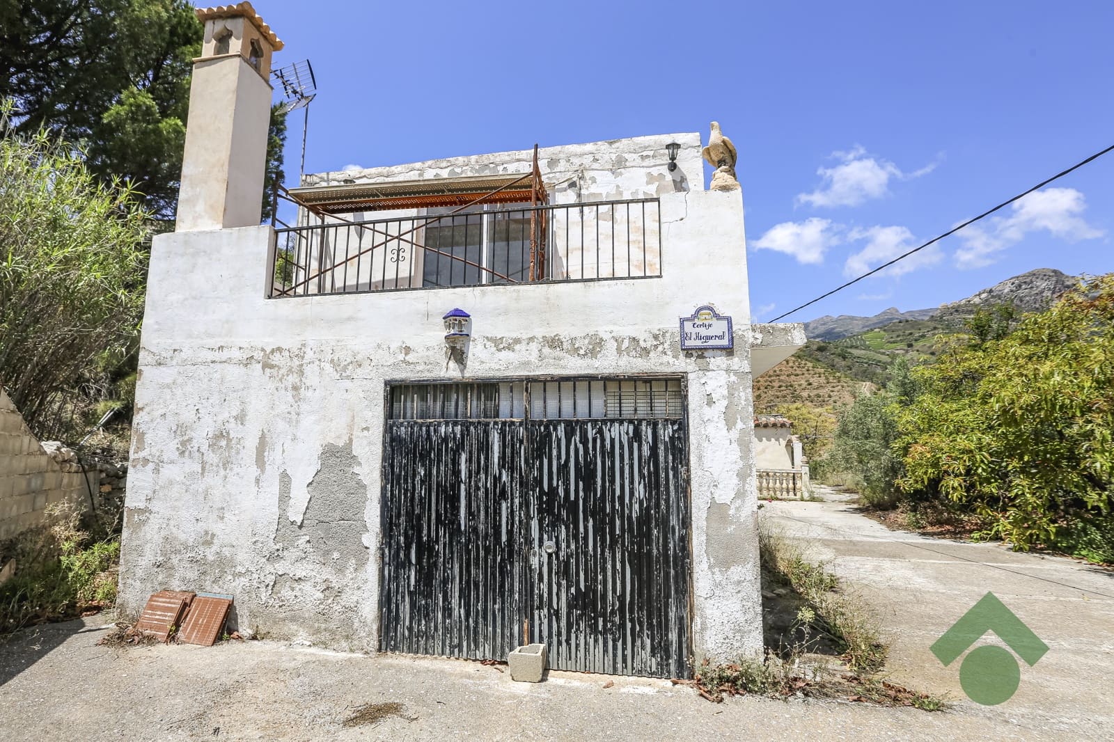 5 bedroom Finca/Country House for sale in Almunecar with garage - € 129,900 (Ref: 9830386)