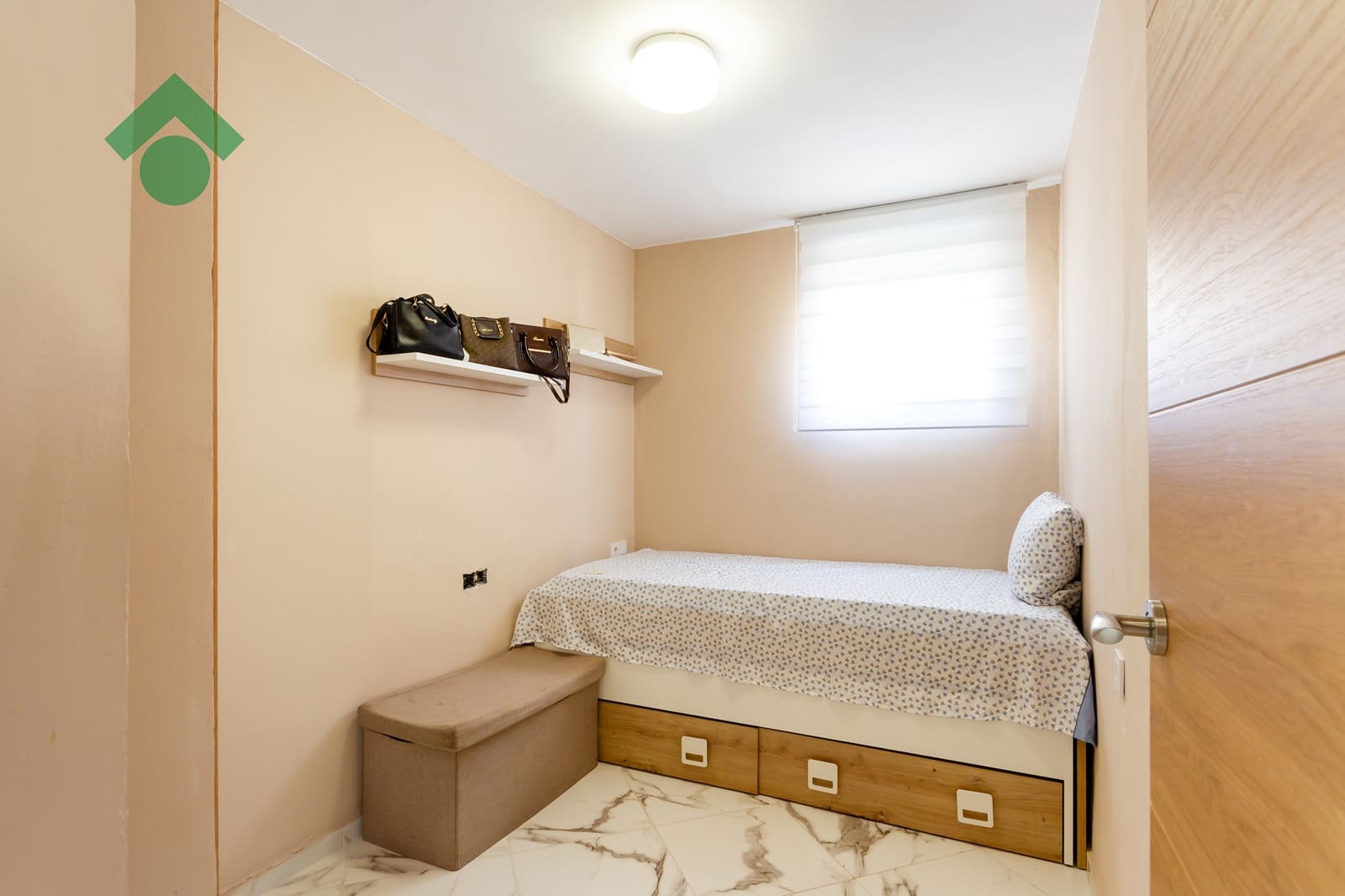 Apartamento de 3 habitaciones en Almuñécar en venta - 134.900 € (Ref: 9925257)