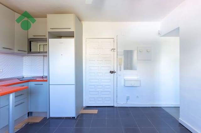 2 Zimmer Apartment zu verkaufen in Almuñécar mit Garage - 121.900 € (Ref: 9925258)